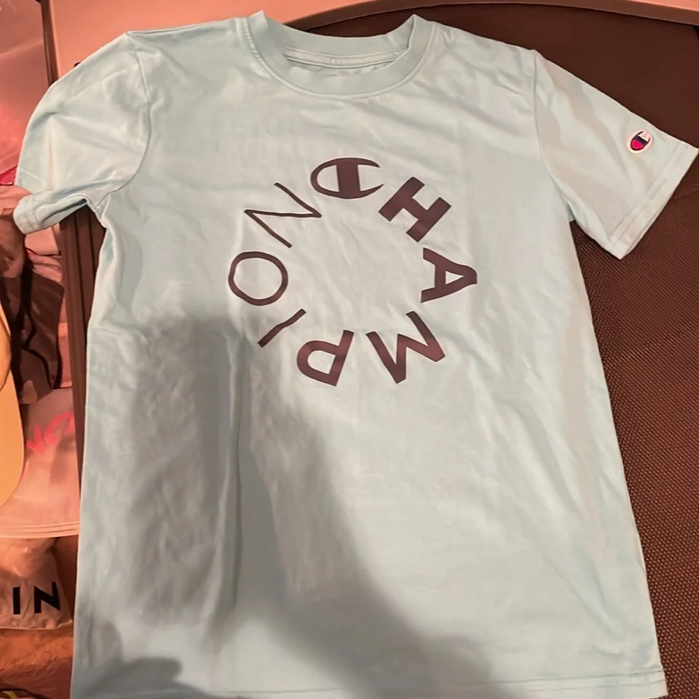 5 different tshirts - Picture 8 of 11